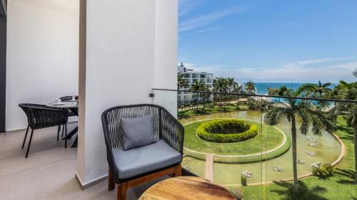 Flamingos Apartment | Brand New Condo Aria Ocean 501 by Kivoya
