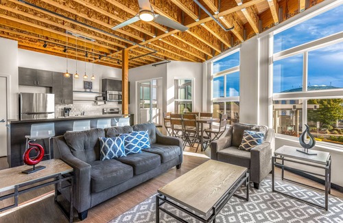 Bremerton Condo | Brand New Condo in Downtown Bremerton