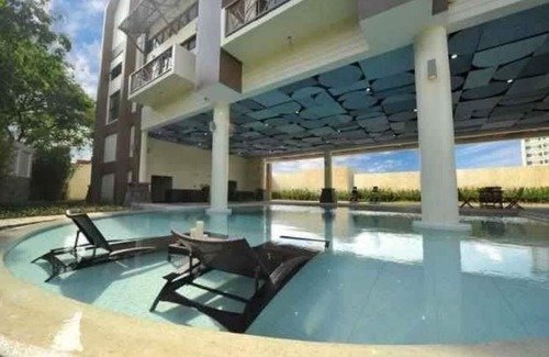 Moonwalk Condo | Brand New Condo Unit for rent/vacation