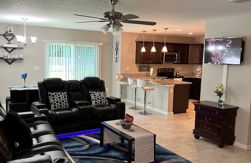 Arlington House | Brand New Construction 🏠 Resort style Getaway
