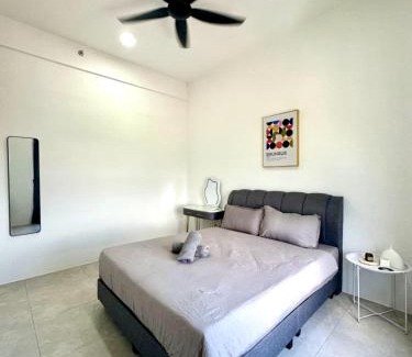 Central Seberang Perai Apartment | Brand New Cozy Apartment 4BR9Pax