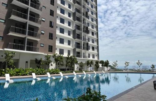 Central Seberang Perai Apartment | Brand New Cozy Apartment 4BR9Pax