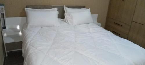 Greater Johannesburg Metropolitan Area Apartment | Brand new crane Apartments