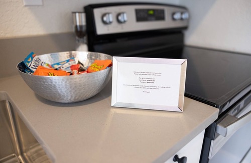 Central Gardens Apartment | Brand New Downtown Luxury Apartment
