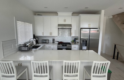 East Quogue House | Brand New East Quogue Cottage