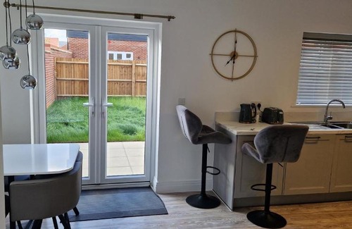 Peterborough House | Brand new Entire 4-Bed House in Peterborough