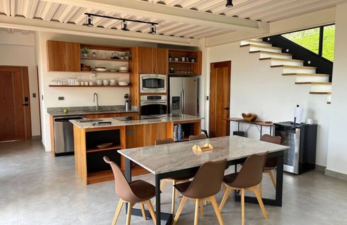 Ojochal House | Brand New Entreverde Beach-Mountain house