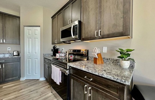 Lindenwald House | Brand new Executive home in Liberty Twp, Ohio