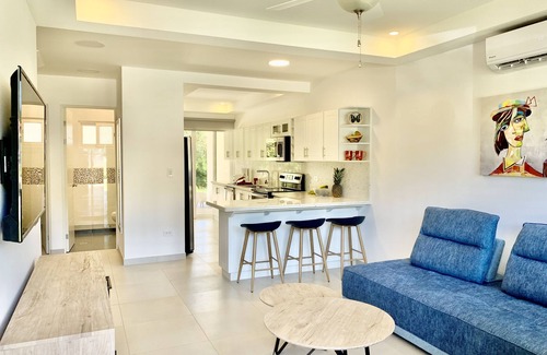 Villarreal House | Brand New Gorgeous 3Bd Townhome-only 8 min to Tamarindo Beach!