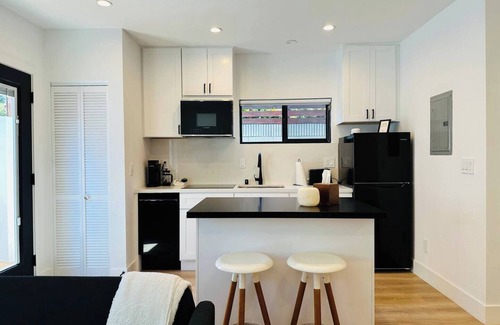Mar Vista House | Brand New Guesthouse in Los Angeles -Mar Vista