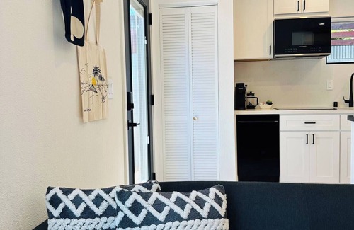 Mar Vista House | Brand New Guesthouse in Los Angeles -Mar Vista