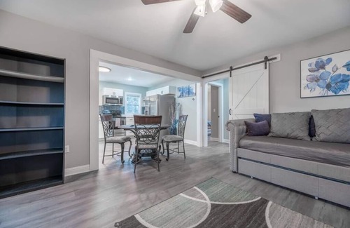 Scotts House | Brand New & High Quality Reno w/Great Location
