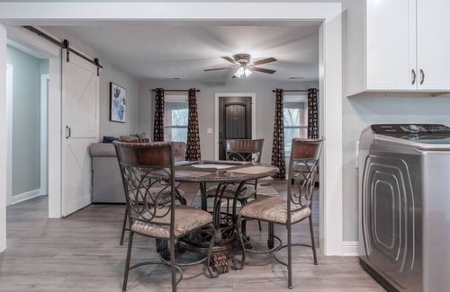 Scotts House | Brand New & High Quality Reno w/Great Location