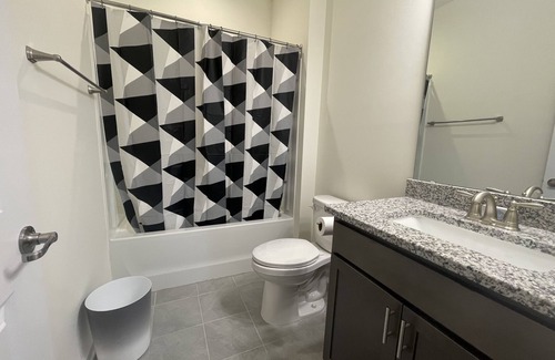 Oakdale House | Brand new home‼️ 10mins from uptown
