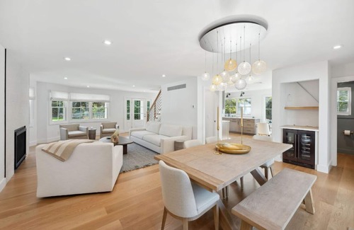 Amagansett North House | Brand New in Amagansett. Walk to beach & town. Pool, hot tub, sport court!
