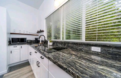 Keaau Apartment | BRAND NEW - Lave Suite - Large Studio Apartment