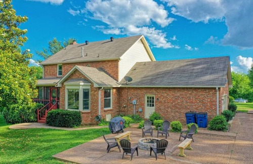Hendersonville House | Brand New Listing in North Nashville - Experienced Host