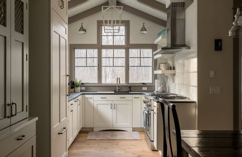 Saugatuck House | BRAND NEW LISTING+PRIVATE BEACH ACCESS-Lakewood Lux custom home on private road