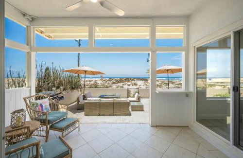 Santa Ana Heights House | Brand new Lower unit on the Beach with Patio and Firepit