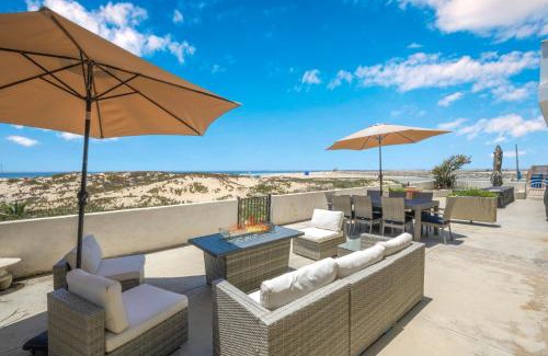 Santa Ana Heights House | Brand new Lower unit on the Beach with Patio and Firepit