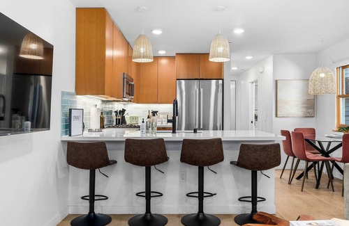 Capitola Apartment | Brand New Luxury Capitola Village Home!