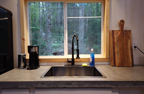 Stratton and Bromley Ski Areas Cabin | Brand New Luxury “Tiny” House, Immersed In Nature