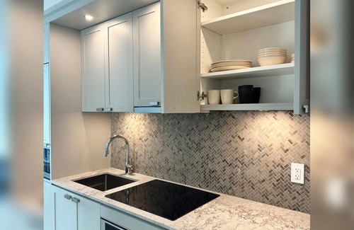 Wellington Place Condo | Brand new luxury unit nIn highest end building 🏨 in down town Toronto