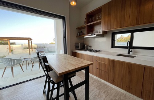 Los Barriles Condo | Brand New Modern 1 bedroom - An oasis by the Sea