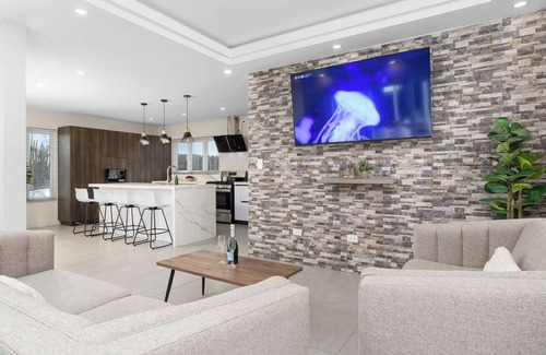 Sabana Liber Villapark Villa | BRAND NEW Modern 3BR2BA w/PrivatePool~PuttPutt~BBQ