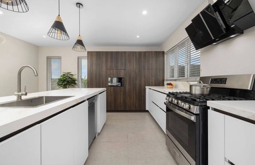 Sabana Liber Villapark Villa | BRAND NEW Modern 3BR2BA w/PrivatePool~PuttPutt~BBQ