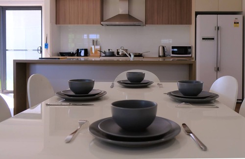 Kellyville House | Brand New Modern 4 BrHouse closed to lake