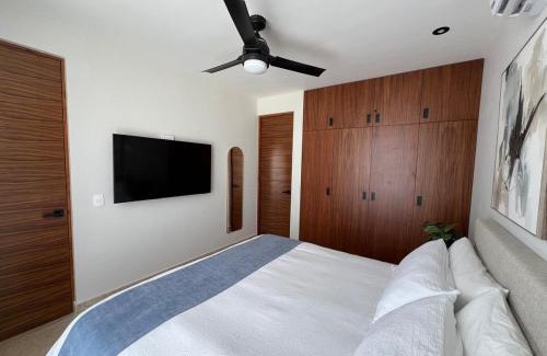 Jimenez Apartment | Brand New on 5th Av The vibrant hearth of the city