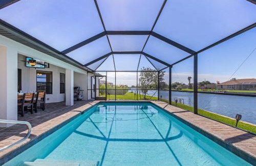 Fort Myers House | BRAND NEW Paradise with never ending Sunsets - Villa Chillax N Sunsets - Roelens Vacations