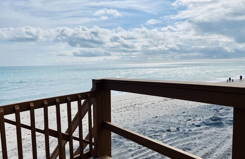 The Pines House | BRAND NEW Private BEACH HOME !