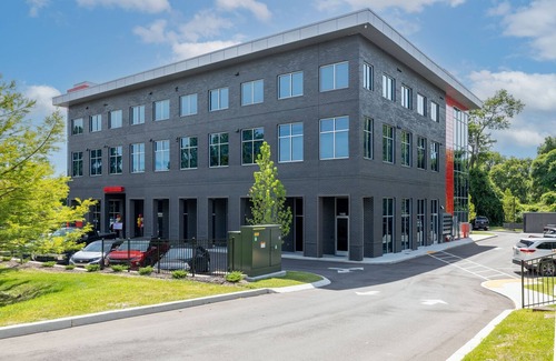 Donelson House | Brand New Professionals Paradise
