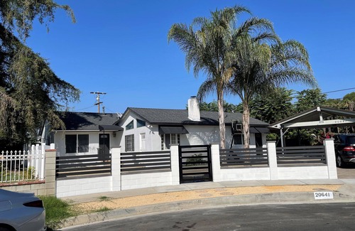 Winnetka House | Brand new remodel home! 30 Minutes to Malibu!