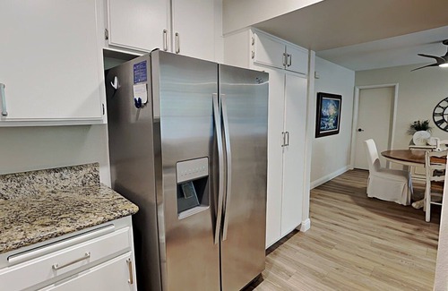University City Condo | Brand NEW Remodel Single Level 2 Bd 2 Ba 2 Car Garage POOL UTC La Jolla Close to UCSD!