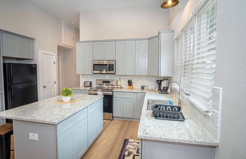 Five Points Cottage | Brand New Remodeled 3br/2.5ba House Near Downtown