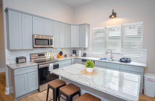 Five Points Cottage | Brand New Remodeled 3br/2.5ba House Near Downtown