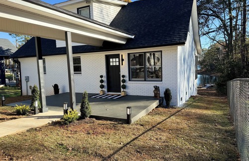 Townville House | Brand New Renovation Lake Hartwell House with Dock and beautiful views from deck