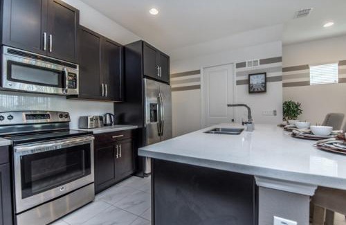 Sandy Ridge House | Brand New Resort 4 Bed 4 Bath With Splash Pool townhouse