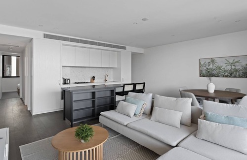 Newcastle West Apartment | Brand New Seaside Luxury in Newcastle