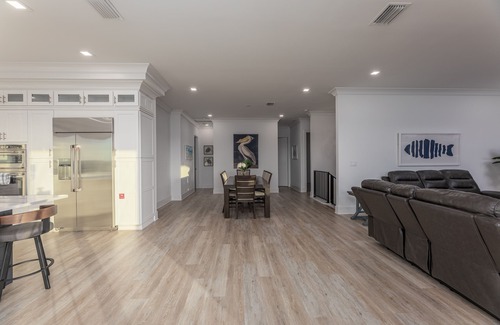 Marathon Villa | Brand New Single Family 5/5 -90ft dock, pool, paddle boards, bicycles plus more!