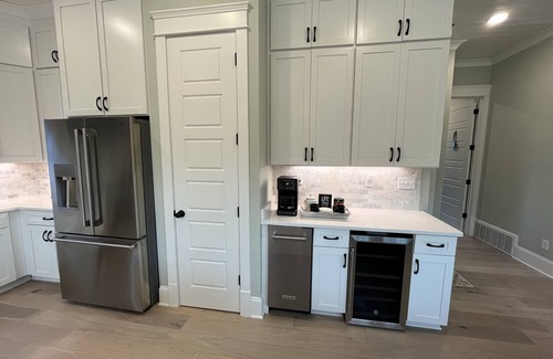 Oxford House | Brand New Southern Charmer w/screened in porch near Ole Miss & Oxford Square