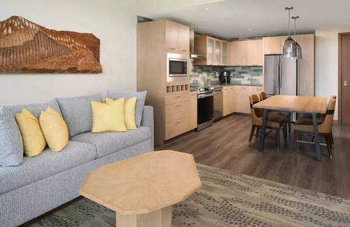 Kihei Villa | Brand new, stunning property on the water with unmatched amenities