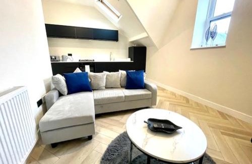 Pontcanna Apartment | Brand-New Stylish 2BR Duplex in Pontcanna Cardiff Modern & Cozy Stay