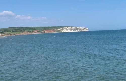 Cowes Apartment | Brand new trio