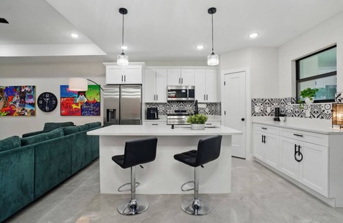 Centennial House | Brand New Vacation Home! 3/2