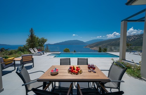 Agia Efimia Villa | Brand new villa infinity pool and sea view
