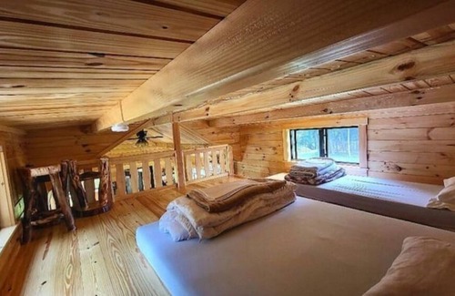 Athens Cabin | Brand new waterfront cabin in Vermont!